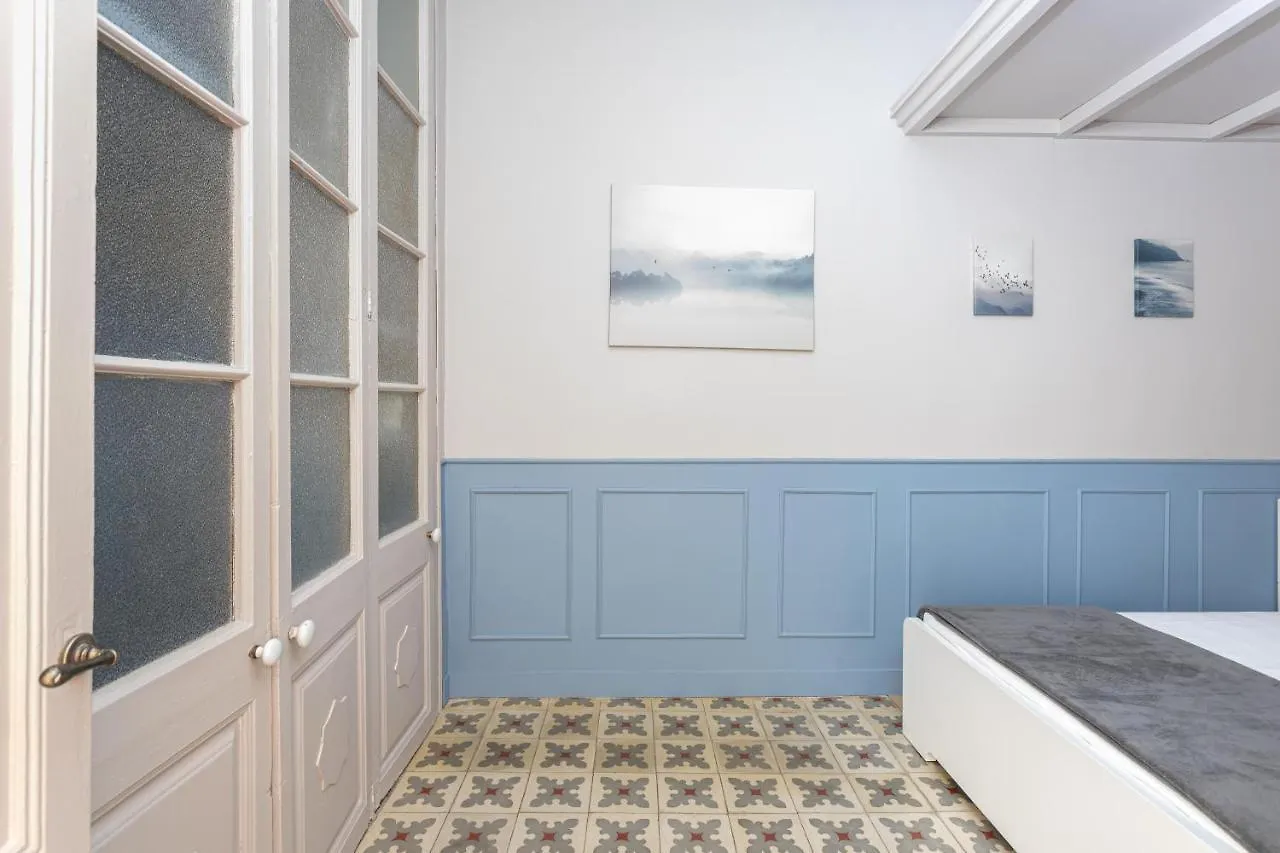 Luxurious-Historical With Terrace Apartment Barcelona